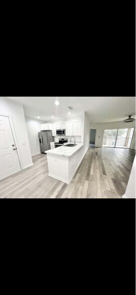 Primary Photo - 9513 Grovedale Cir