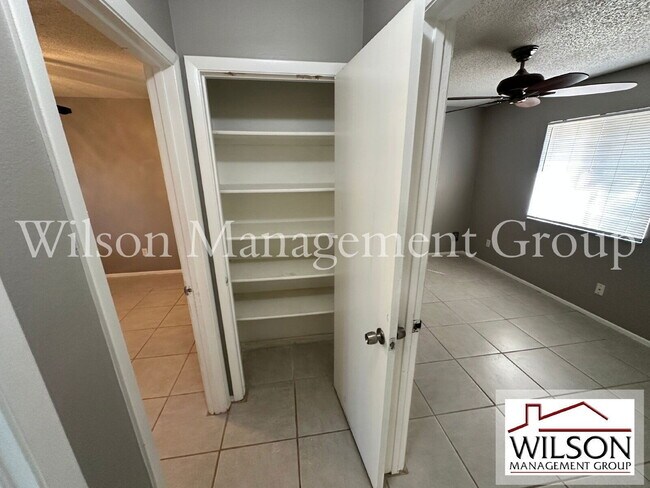 Building Photo - 1912 Wizard Ct