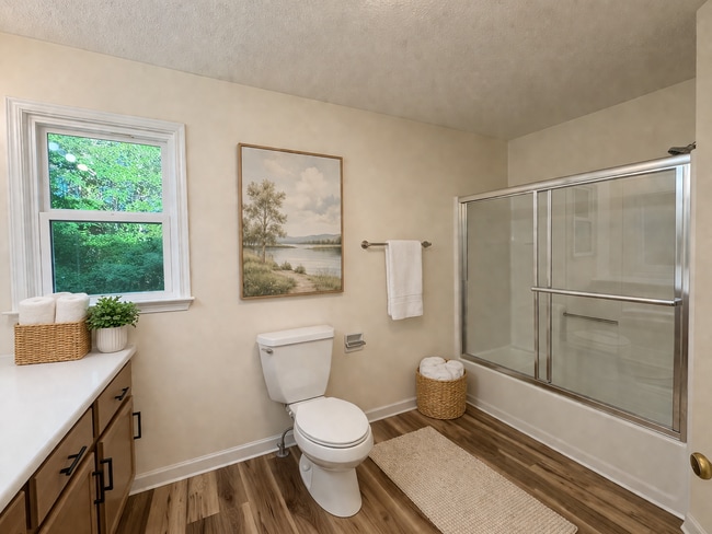 Building Photo - Well Maintained 3 Bedroom 2 Bath on a Private 1 Acre Lot