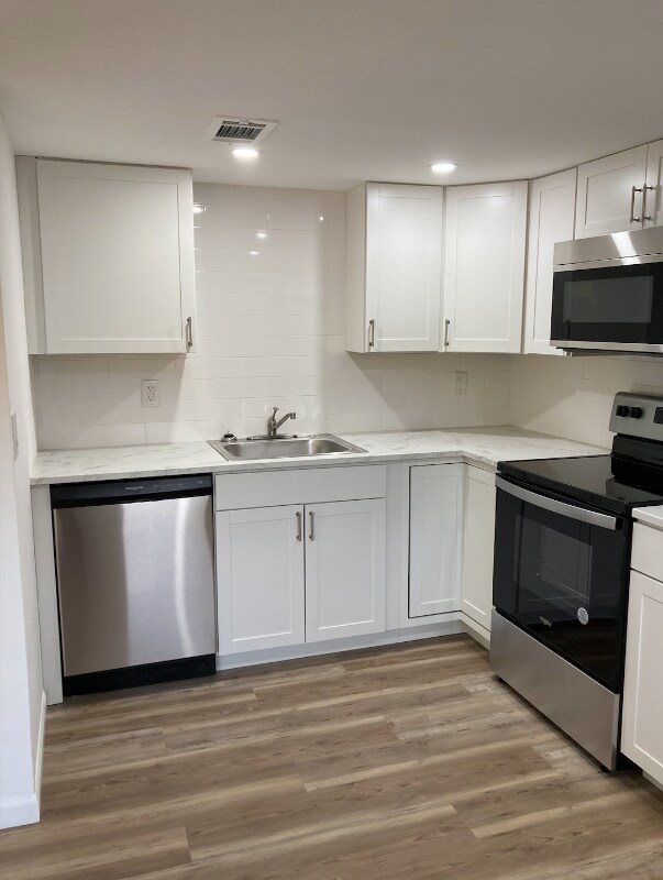 Building Photo - 1896 40th Ave