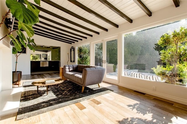 Building Photo - 1514 Sunset Plaza Dr