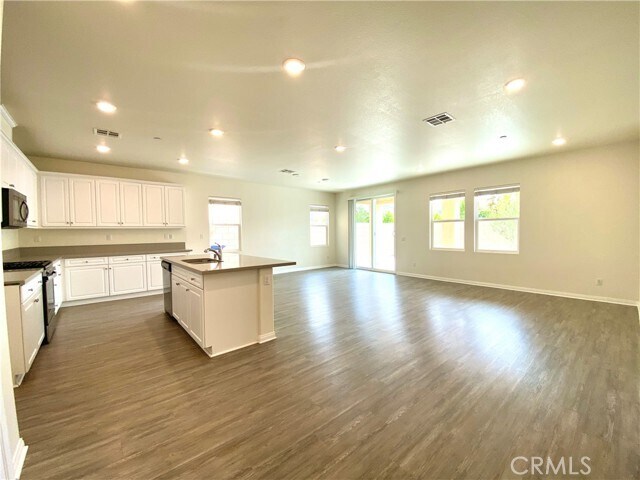 Building Photo - 4733 Rogers Way