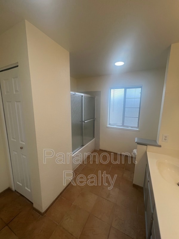 Building Photo - 1547 Chihong Dr