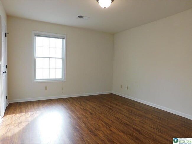 Building Photo - 821 Masslich St