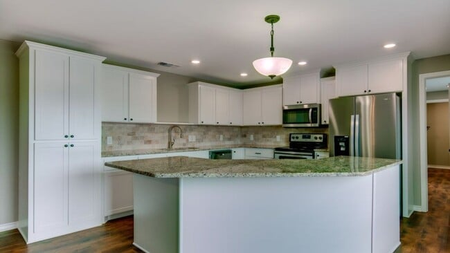 Building Photo - Townhouse for lease!