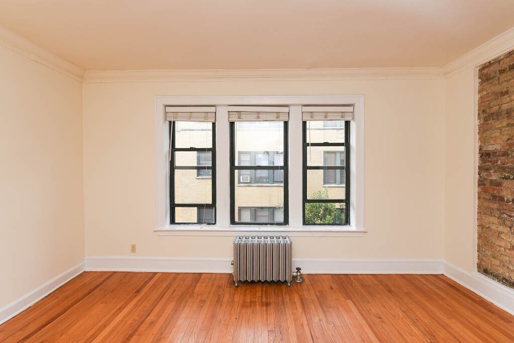 Building Photo - 2338 N Spaulding Ave