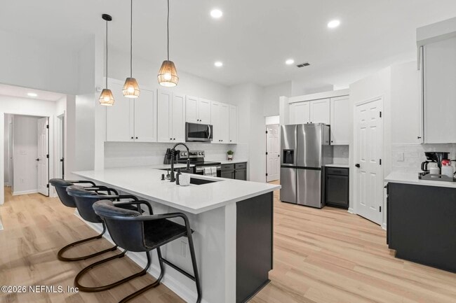 Building Photo - 12568 Hunters Branch Way
