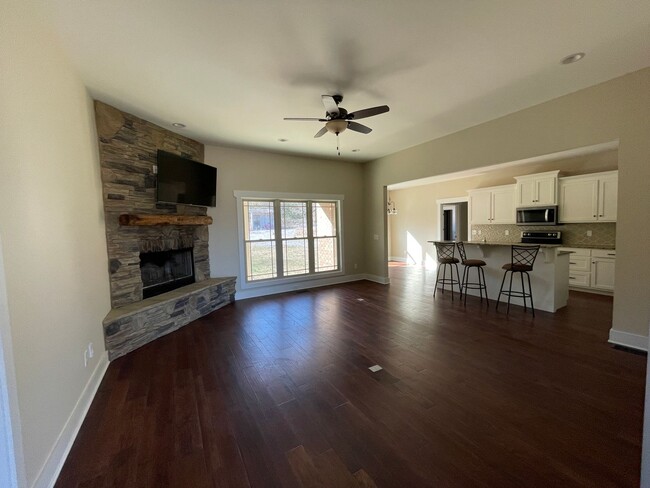 Building Photo - Murfreesboro / Rockvale Country Home 23 pl...