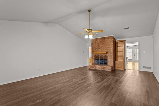 Building Photo - 6505 Towne Park Dr