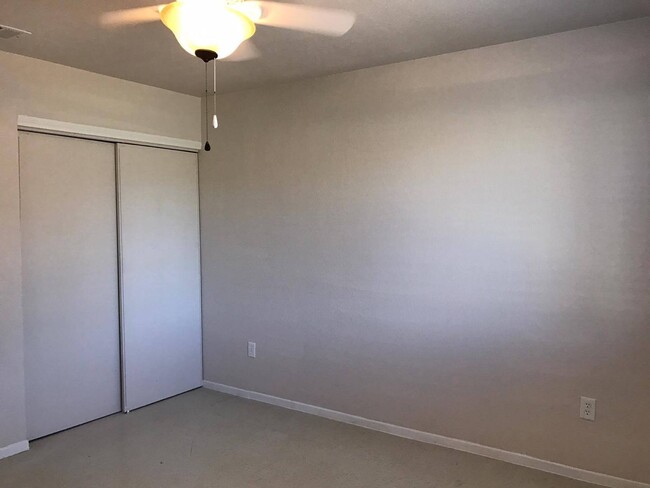 Building Photo - House for rent in Brawley!