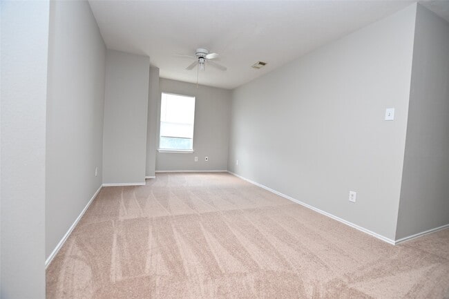 Building Photo - 8811 Baskove Dr