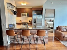 Building Photo - 1494 Union St