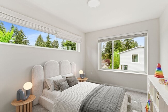 Building Photo - Like-New 4BR Corner Home w/ A/C, 2-Car Garage & Bonus Room