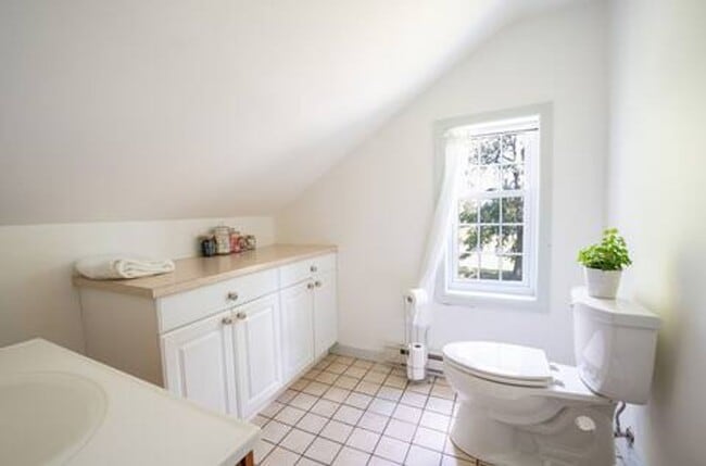 Building Photo - Historic Cape Cod with Modern Comfort Alon...