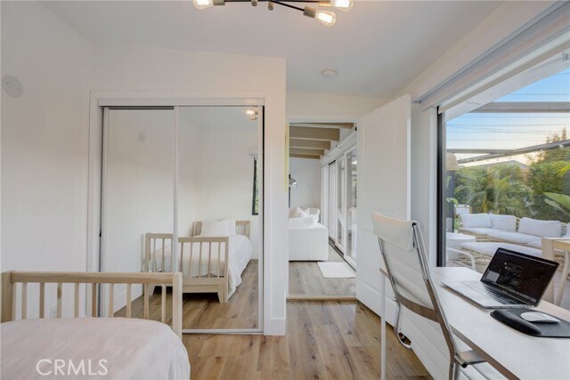 Building Photo - 8161 Encino Ave