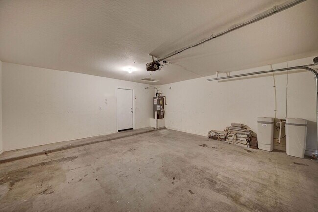 Building Photo - 12010 W Camino Vivaz