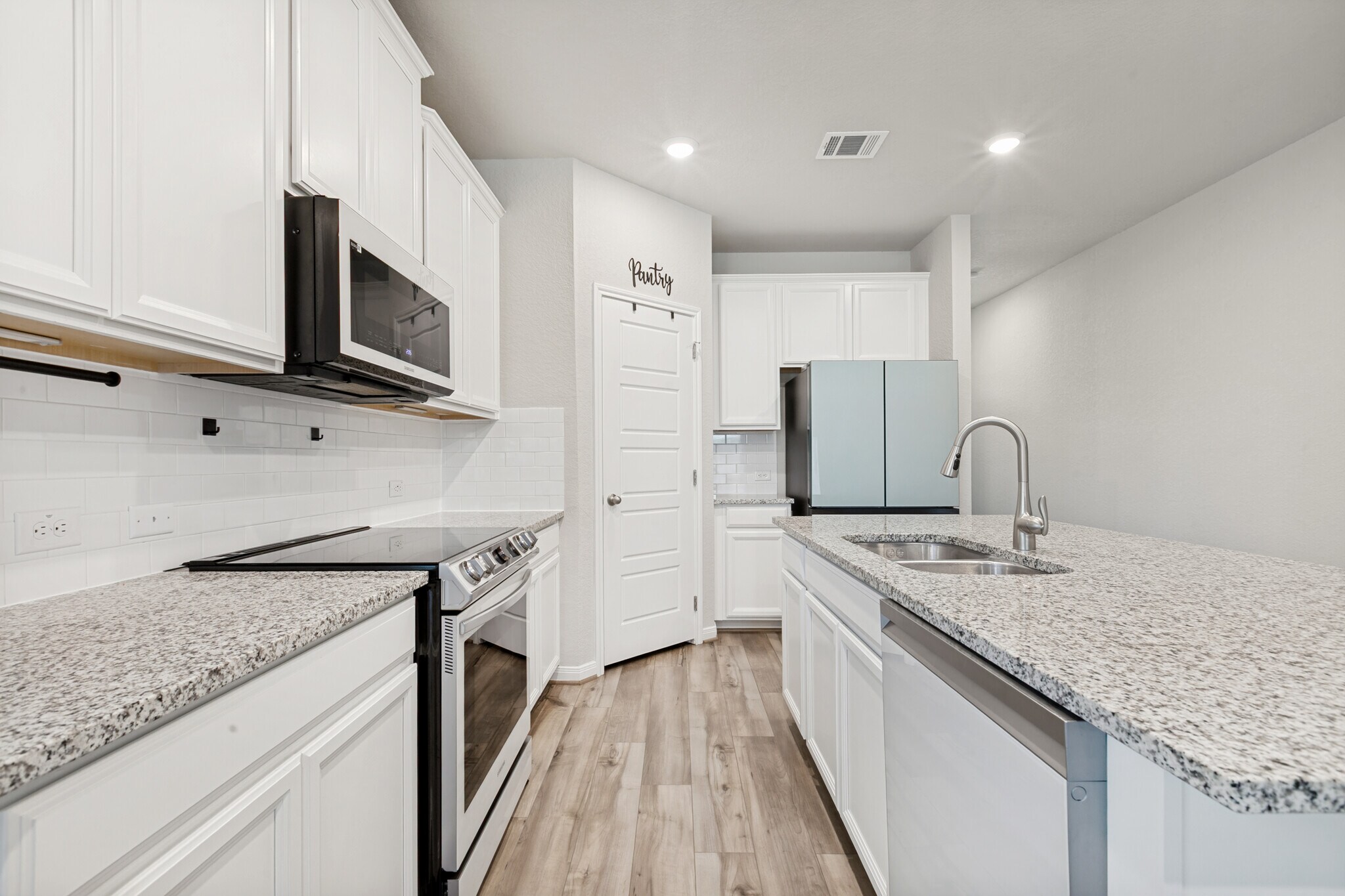 Building Photo - 9511 Bonito Falls Dr