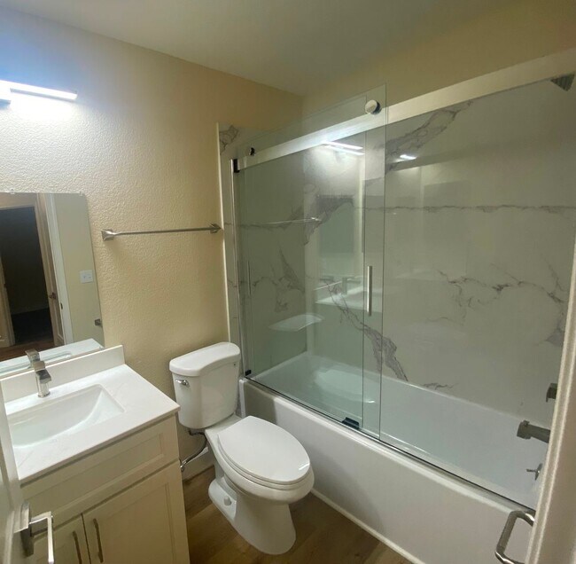 Building Photo - Fully Renovated Single Story Vacaville Home