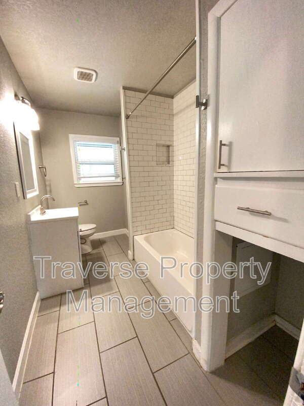 Building Photo - 3032 Marys Ln
