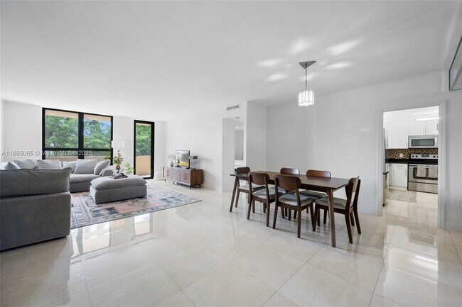 Building Photo - 10185 Collins Ave