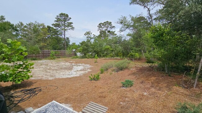 Building Photo - 63 1st Ct