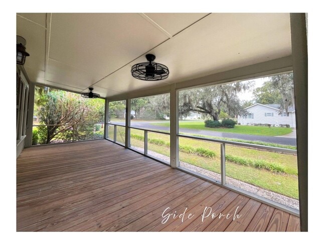 Building Photo - 208 Bartlett St