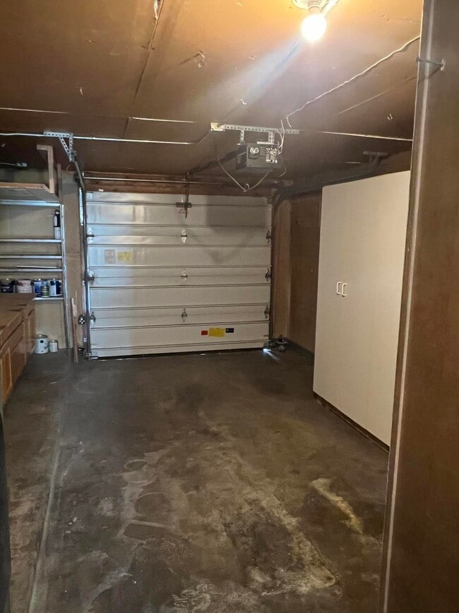 Building Photo - 13420 Reo Rd NE