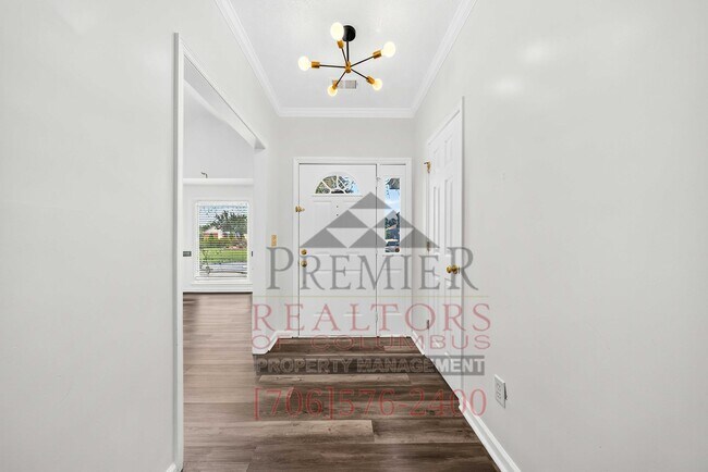 Building Photo - 5924 Big Oak Dr
