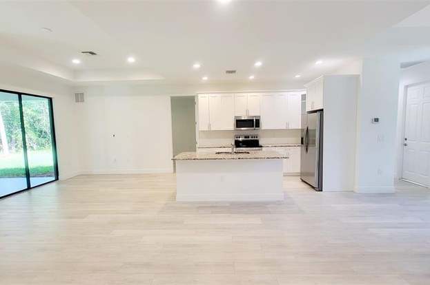 Building Photo - 2119 Hanford Ln
