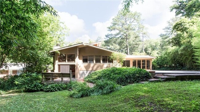 Building Photo - 1863 Merrimac Ct NE