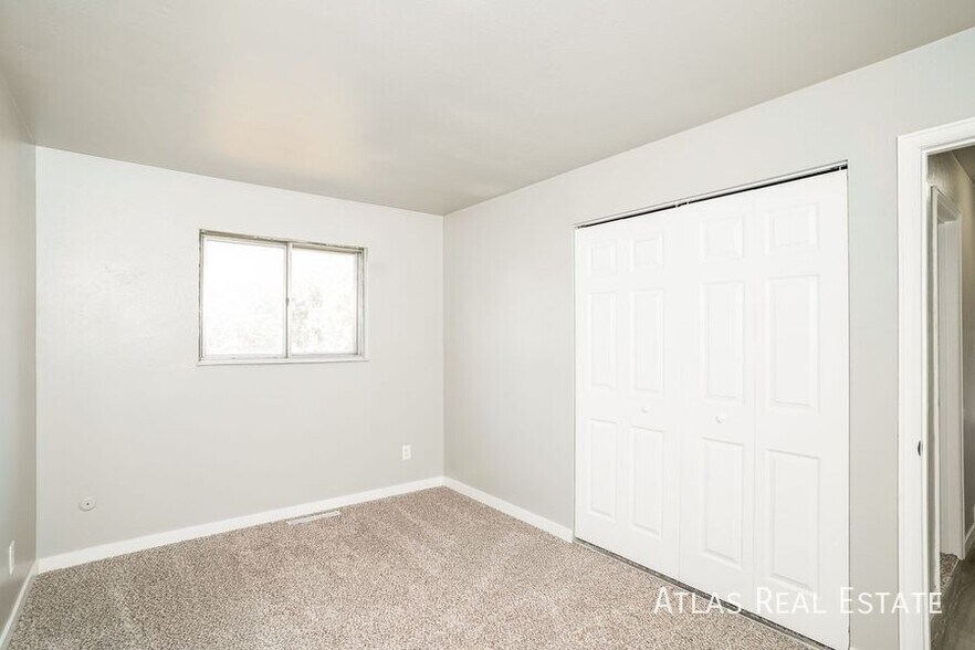 Building Photo - 4028 Colony Hills Cir