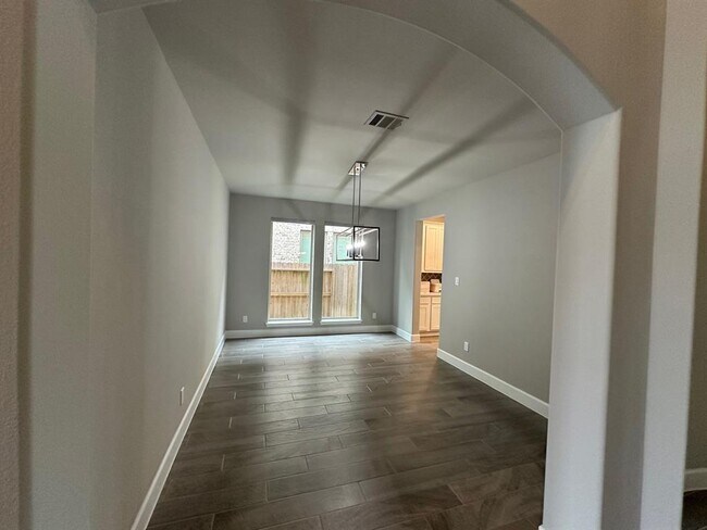 Building Photo - 18027 Callander Ave