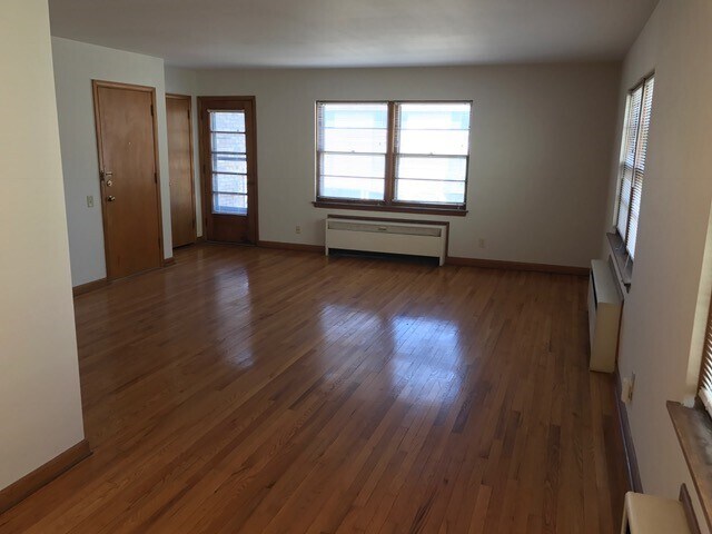 Building Photo - 2135 University Ave