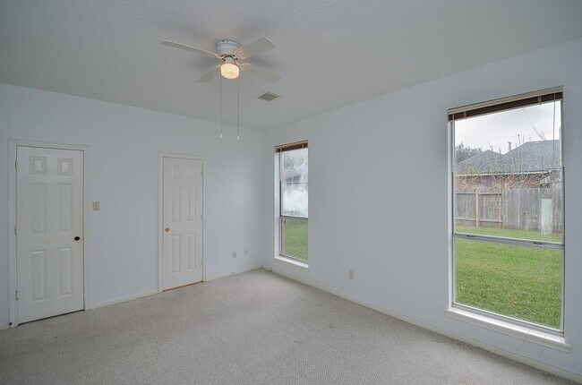 Building Photo - 139 Skycrest Dr