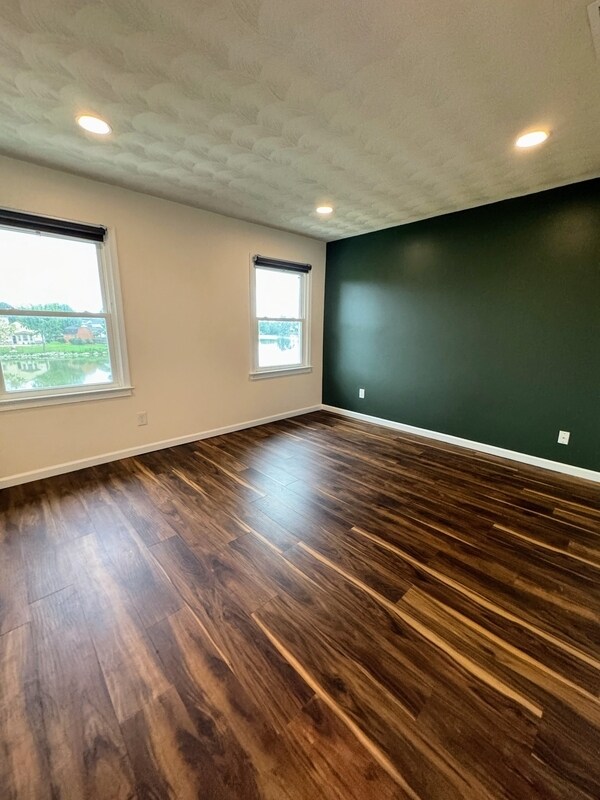 Building Photo - 3021 Glastonbury Dr