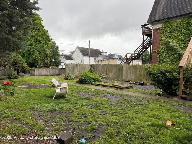 Building Photo - 409 Pittston Ave