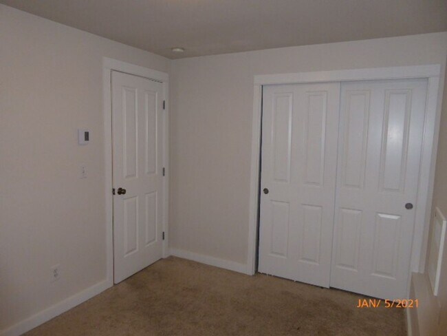 Building Photo - Beautiful 3 Bed 2.5 Bath Townhome in Roosevelt, Seattle