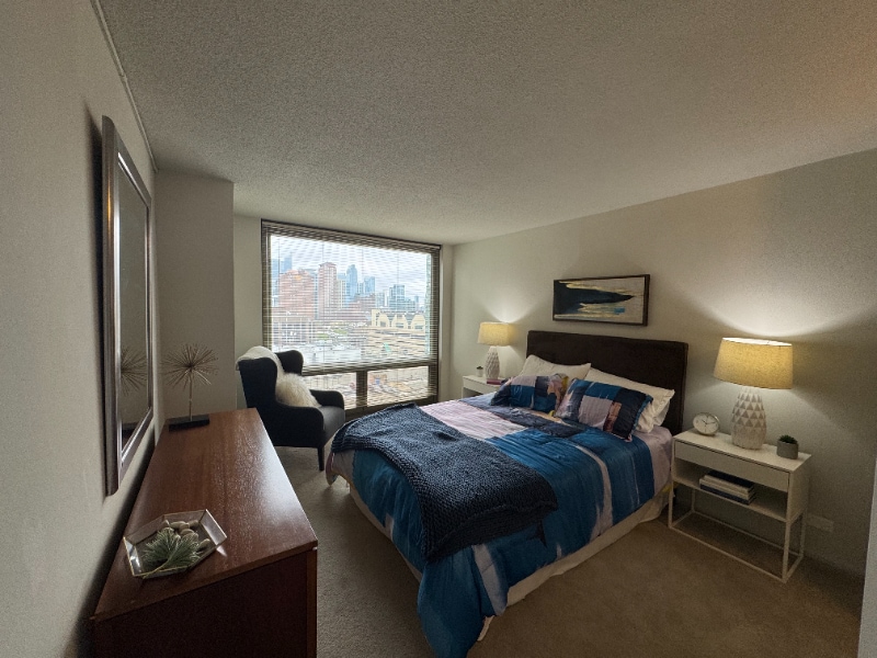 Building Photo - 1122 N Dearborn St