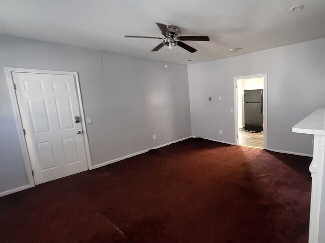 Building Photo - 29 Gifford Ave