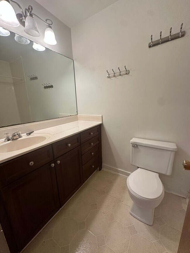 Building Photo - 5652 Thea Ln