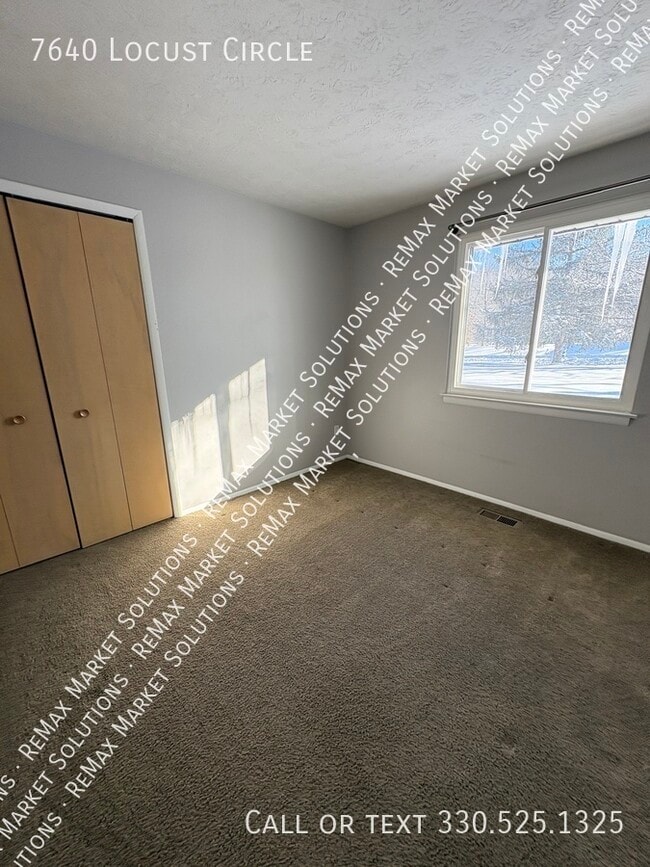 Building Photo - 7640 Locust Cir