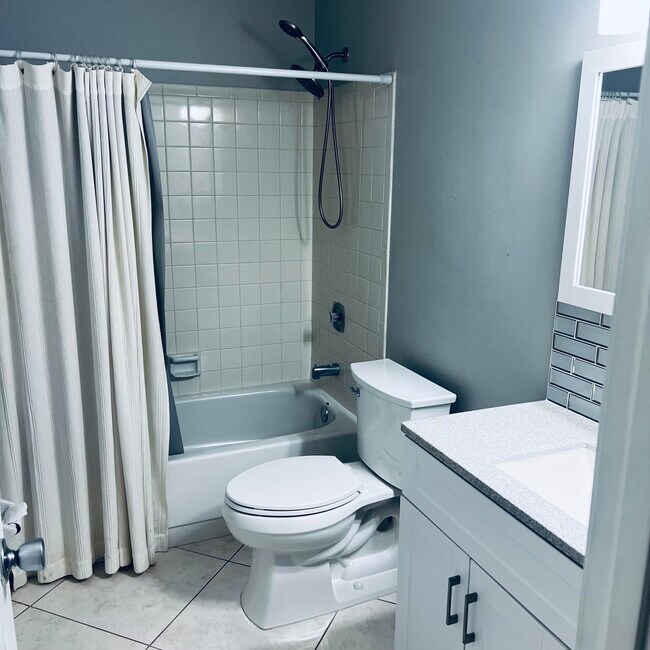 Building Photo - 1900 S Kanner Hwy