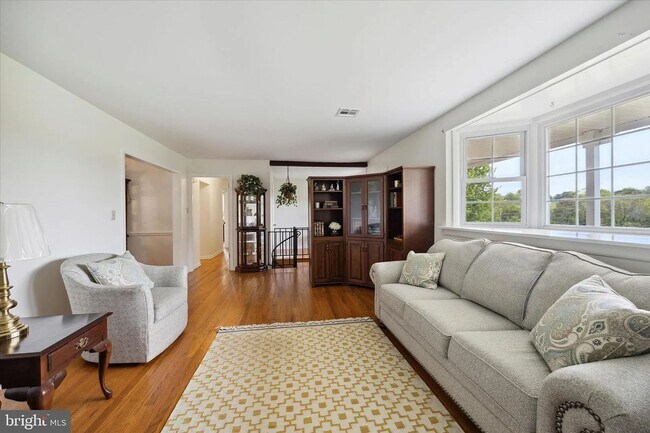 Building Photo - Coming Soon – Beautiful Ranch Home on Nearly 2 Acres | Showings Available Now | Late-July Move-In