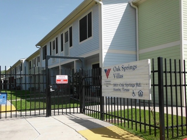 Building Photo - Oak Springs Villas Apartment