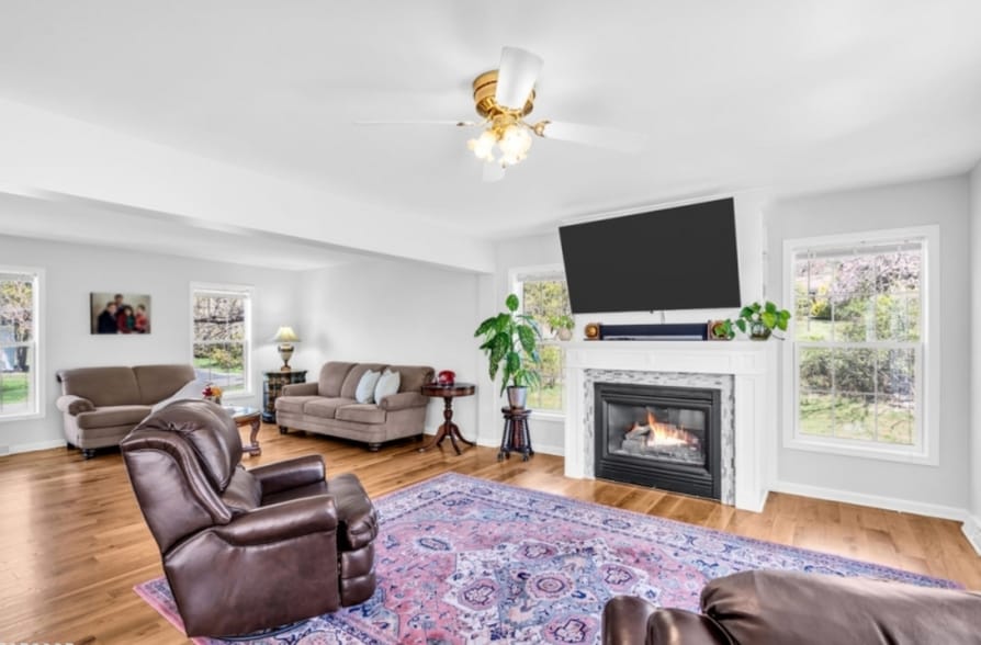 Building Photo - 108 Miller Ln