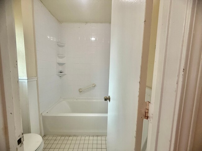 Building Photo - 3602 Brier Gardens Dr