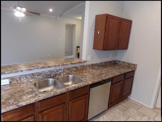 Building Photo - 6484 Amalie Dr