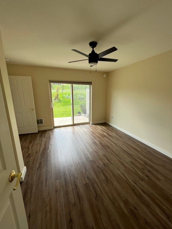 Building Photo - 441 Firelight Dr