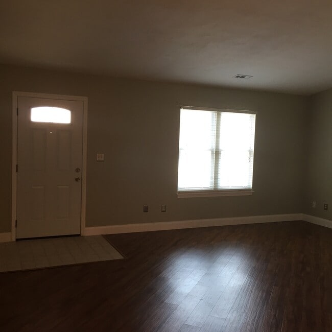 Building Photo - Northridge