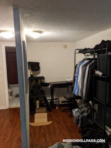 Building Photo - 890 Huntington Ave